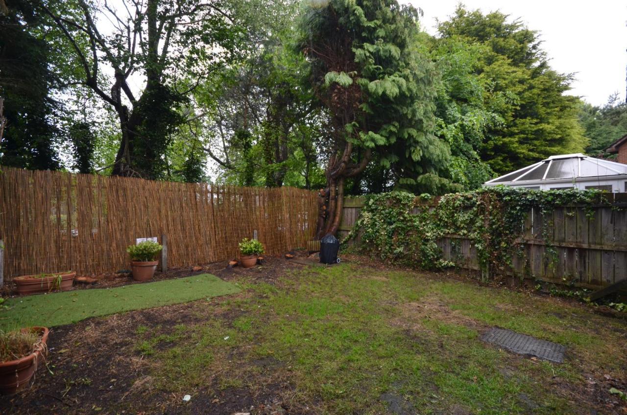 Bright Stylish 2 Bedroom Garden Apartment South Belfast Close To Everything Buitenkant foto