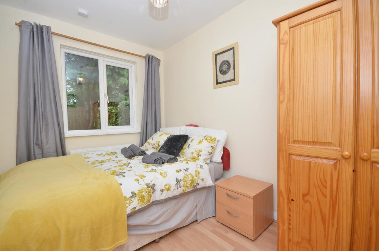 Bright Stylish 2 Bedroom Garden Apartment South Belfast Close To Everything Buitenkant foto