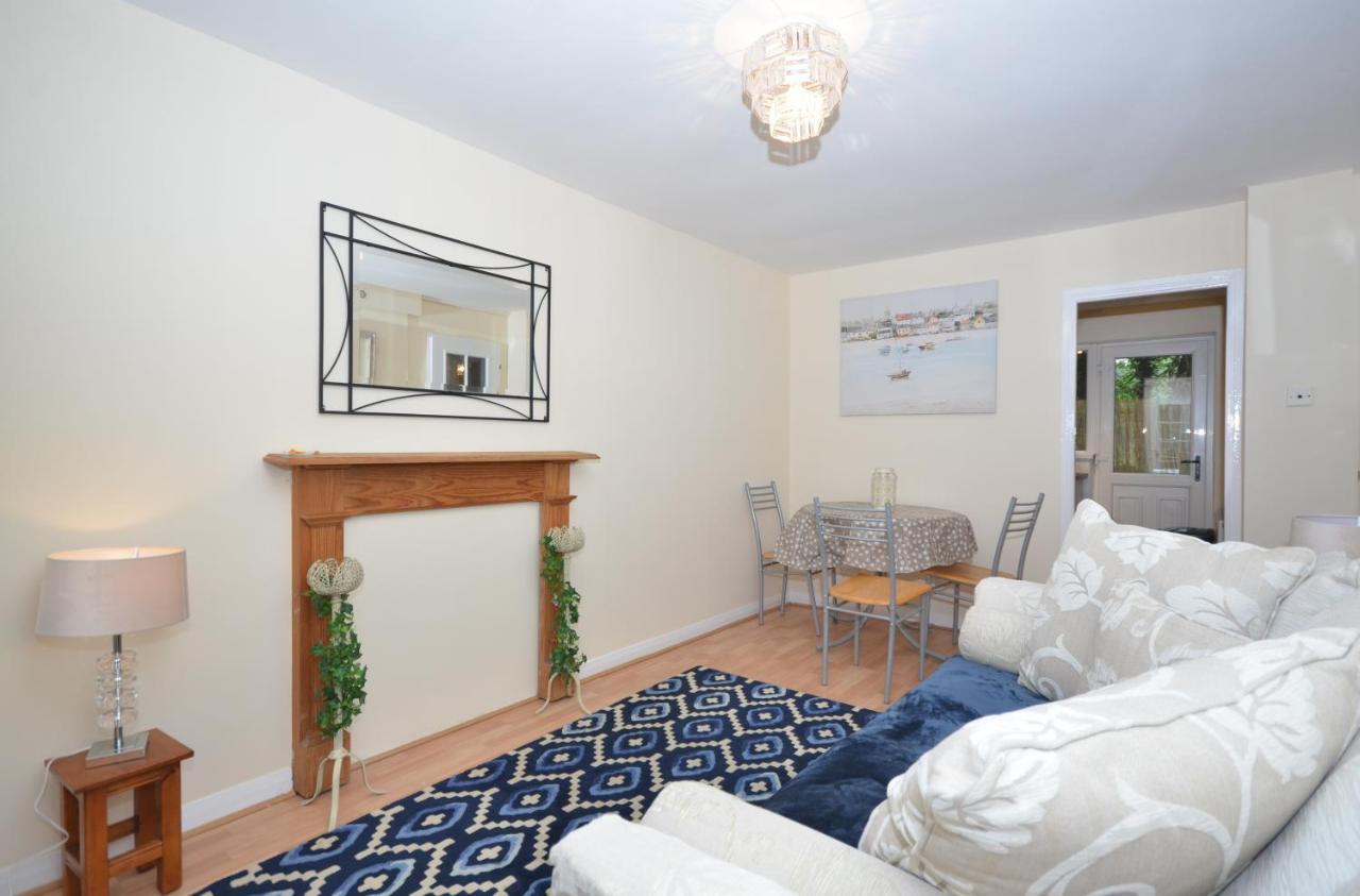 Bright Stylish 2 Bedroom Garden Apartment South Belfast Close To Everything Buitenkant foto